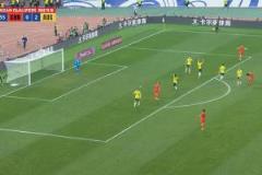 張玉寧被換下抽筋，強(qiáng)行遠(yuǎn)射打高引爭(zhēng)議