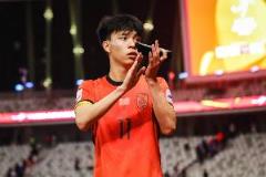 王鈺棟18歲入選中澳戰(zhàn)名單，穿11號首進國足正賽名單