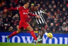 利物浦愿交換球員求購伊薩克，77場英超進(jìn)50球成焦點