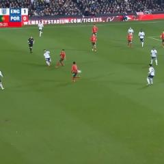 金左腳絕殺！恩瓦內(nèi)里弧線破門，U21英格蘭4-2逆轉(zhuǎn)葡萄牙