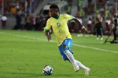 維尼修斯巴西首秀后5年半6球6助6黃牌，戰(zhàn)阿根廷零射門