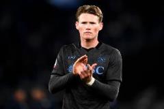 索內(nèi)斯：曼聯(lián)低價(jià)購入高能球員卻花1億鎊買后腰，暴露管理層無能