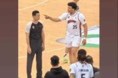 洛夫頓怒斥裁判：別再有下次！這是球員受傷的根源