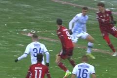 如詩如畫！萊萬美如畫的雪地倒鉤破門