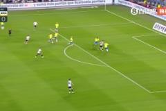 小蜘蛛閃擊巴西！馬基尼奧斯和穆里略目送阿爾瓦雷斯破門??