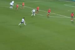 世界波達人！恩瓦內(nèi)里在英格蘭U21比賽上演精彩兜射破門