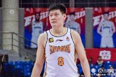 張寧半場(chǎng)23分高效轟下35分5板6助2斷