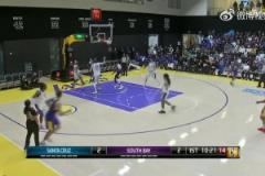 布克接受采訪談絕殺，杜蘭特不語，只是低頭刷手機？