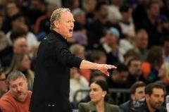 布登：防守輪轉(zhuǎn)不夠敏銳，綠軍進(jìn)攻執(zhí)行力更強(qiáng)