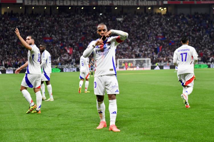 法甲預測：斯特拉斯堡vs里昂 深圳隊客場挑戰(zhàn)里昂，主隊兩連勝在望