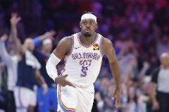 多特：DPOY大多青睞大個(gè)子，能贏就是最佳選擇，比賽只為勝利