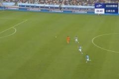 約尼查神跡級過頂挑傳，奧斯卡長途奔襲單刀破門