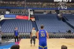 內(nèi)斯塔：感謝老婆沒(méi)把我趕出家門(mén)，老是帶我去購(gòu)物真的好煩啊