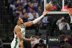 阿里納斯：雄鹿該把字母送到雷霆換選秀權(quán)了