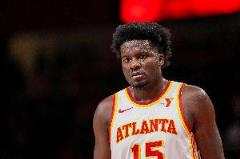 Scotto：卡佩拉或在休賽期離隊，或?qū)⒓用似渌蜿? style=