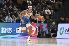 CBA官方宣布新疆隊取消注冊愛德華茲和皮特森