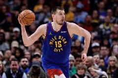 若約基奇不投三分 那他的三分命中率能高達44%！