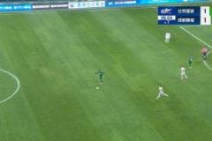 馬寧關(guān)鍵助攻張玉寧絕殺對(duì)手，卻果斷吹響終場(chǎng)哨！