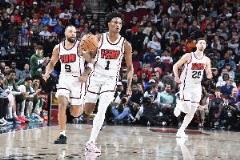 狄龍：選阿門進(jìn)最佳防守陣容的決定對(duì)許多人來說很簡(jiǎn)單