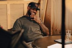 Windhorst：詹姆斯認(rèn)為球迷想看純粹關(guān)于籃球的播客是大錯特錯