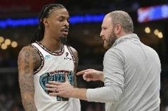 蘇群：詹金斯被邊緣化 湖人挑戰(zhàn)灰熊需謹(jǐn)慎應(yīng)對(duì)