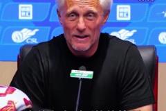 云南玉昆主帥質疑為什么奧斯卡沒有完成歸化：國足需要他