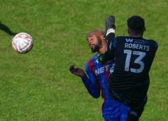 水晶宮主帥：馬特塔將佩戴頭盔上場，效仿切赫當(dāng)年做法