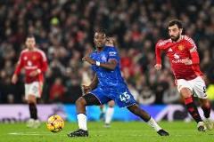 理療師：拉維亞認(rèn)為傷病問(wèn)題可解決，不視其為宿命