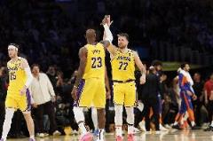 八村：詹姆斯、東契奇和里夫斯讓投手獲得大量空位機(jī)會(huì)