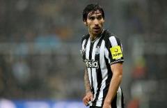 托納利：加盟米蘭前曾偶遇德里赫特，他對(duì)尤文的評(píng)價(jià)讓我心動(dòng)