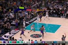 湖人這個底線球戰(zhàn)術(shù)把灰熊跑懵了！里夫斯：沒投過這么空的三分！