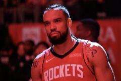 烏度卡：半場玩笑引發(fā)斗志，狄龍被驅(qū)逐點燃團隊熱情