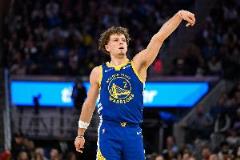 波杰姆斯基手感火熱全場砍27分6板5助三分9中7