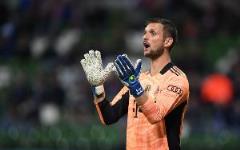 記者：烏爾賴希決定再留拜仁一個(gè)賽季，下賽季將擔(dān)任第三門將