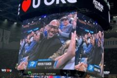 費(fèi)舍爾重返俄城觀戰(zhàn)雷霆 球館掌聲如潮