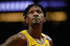 外線火力全開！湖人第三節(jié)三分12中7狂轟34分凈勝火箭5分