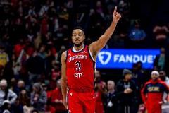 CJ本賽季場均21.1分4.1籃板4.8助攻，四次單場40+最高50分