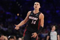 希羅5連勝期間場均28.4分5.2助攻1.6搶斷三項(xiàng)命中率62/50/96%