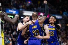 湖人五小陣容詹八DFS東里本賽季使用69分鐘 凈效值10.2