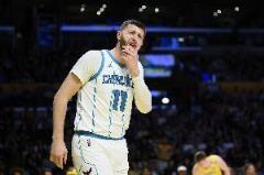 努爾基奇：專注黃蜂，不再談?wù)撎枂栴}