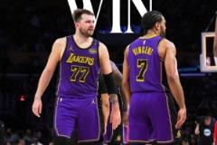 湖人官方發(fā)布勝利海報 東契奇與文森特閃耀封面