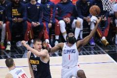 NBA歷史單場(chǎng)60+10+10+5三分表現(xiàn)球員：約基奇與哈登