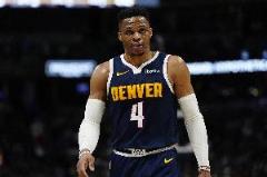 主裁判解釋跳球判罰：兩隊(duì)未挑戰(zhàn)，威少犯規(guī)時(shí)僅剩0.1秒