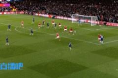 馬奎爾補(bǔ)時(shí)階段近距離打門，穆里略門線解圍救險(xiǎn)