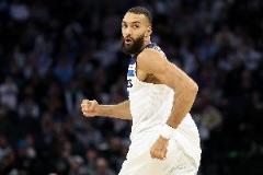 陣中高塔！戈貝爾半場7中3拿7分7板，6個前場板驚艷全場