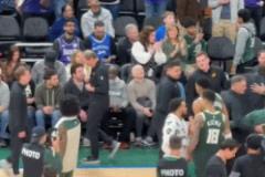 字母哥賽后與布登霍爾澤擁抱寒暄