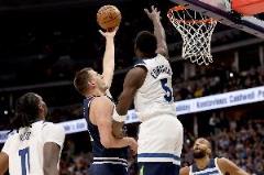 華子：約基奇MVP競(jìng)爭(zhēng)異常激烈，我們只能希望他投丟