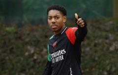 斯凱利對(duì)陣富勒姆7次犯規(guī)創(chuàng)本賽季英超單場(chǎng)紀(jì)錄