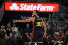 庫里生涯第23次單場40分+10助攻，他入聯(lián)盟前歷史僅出現(xiàn)4次