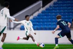 馬德興：國(guó)少隊(duì)對(duì)手沙特隊(duì)提前適應(yīng)高原訓(xùn)練 熱身賽4-2澳大利亞